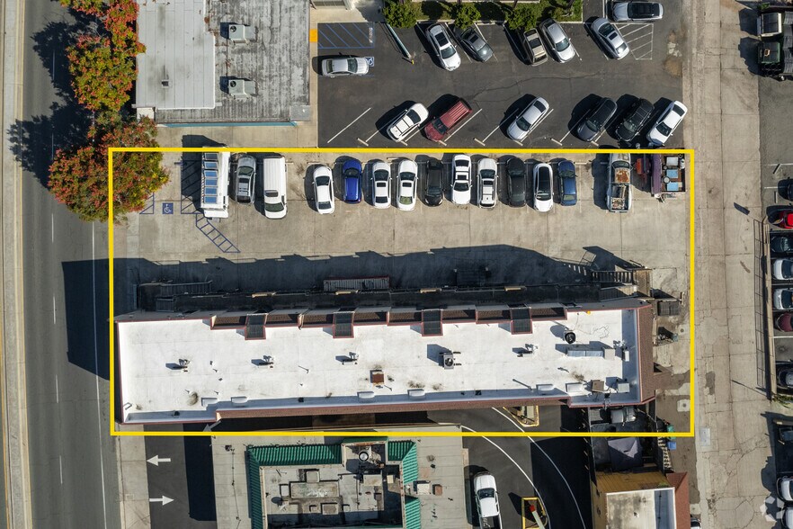 More Photos Of 6959 Linda Vista Rd, San Diego Storefront Retail Office For Lease