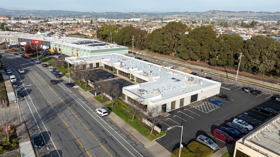 More Photos Of 14760-14798 Wicks Blvd, San Leandro Research And Development For Lease