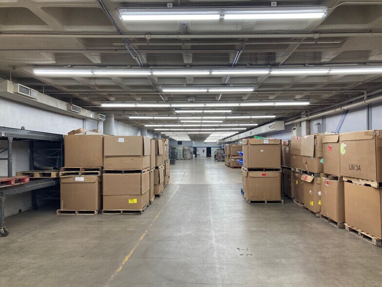 More Photos Of 700 Garfield Ave, Duluth Freestanding For Sale