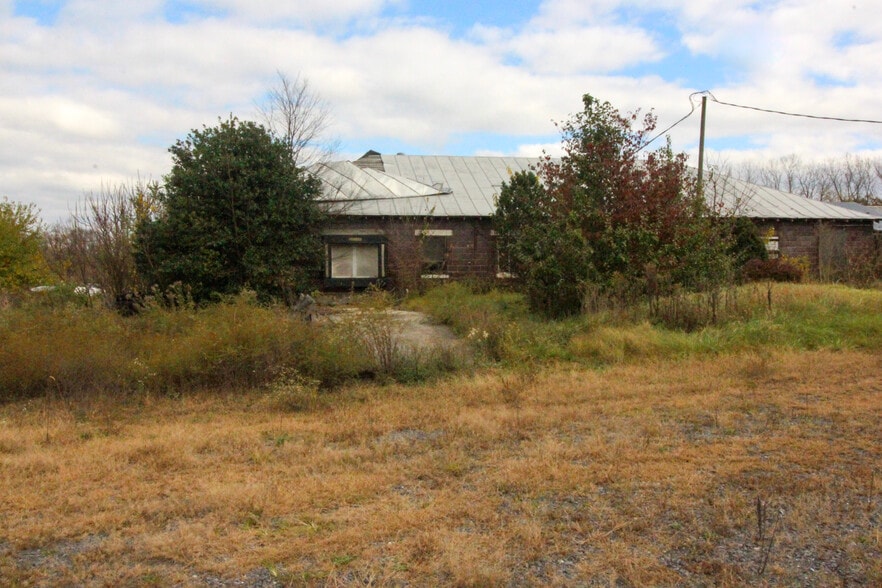 More Photos Of 16094 Evergreen Valley Rd, Timberville Specialty For Lease