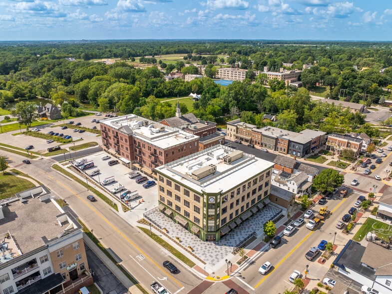 More Photos Of 525 Main St, Delafield Office For Lease