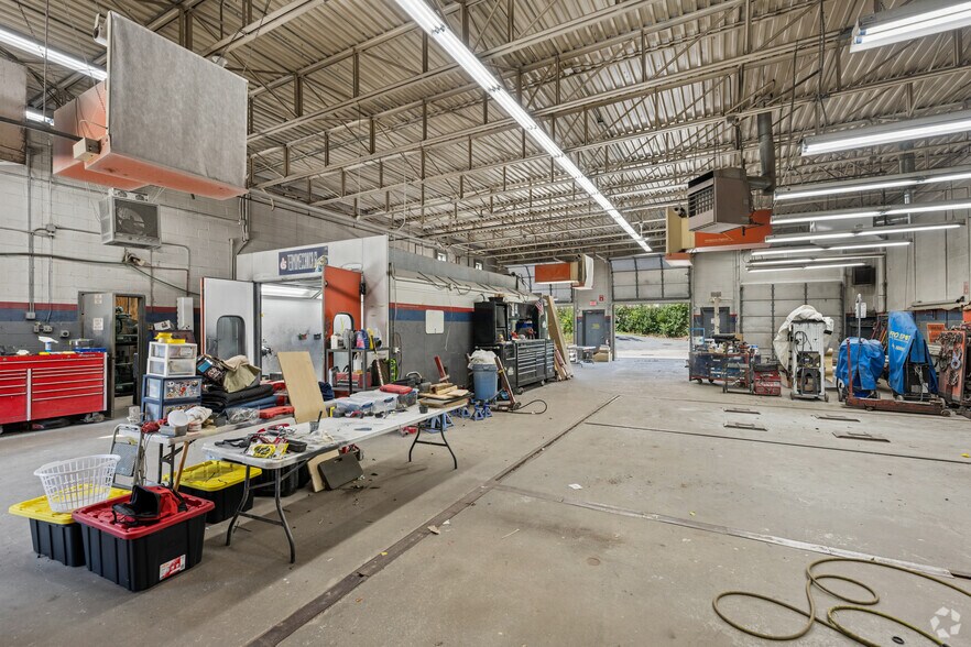 More Photos Of 61 Mathewson Dr, Weymouth Auto Repair For Sale