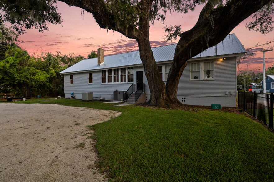 More Photos Of 19 Riberia St, Saint Augustine Office For Sale