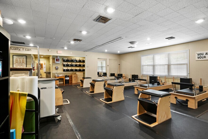 More Photos Of 1700 Dr. Martin Luther King, Jr. St N, Saint Petersburg Medical For Sale