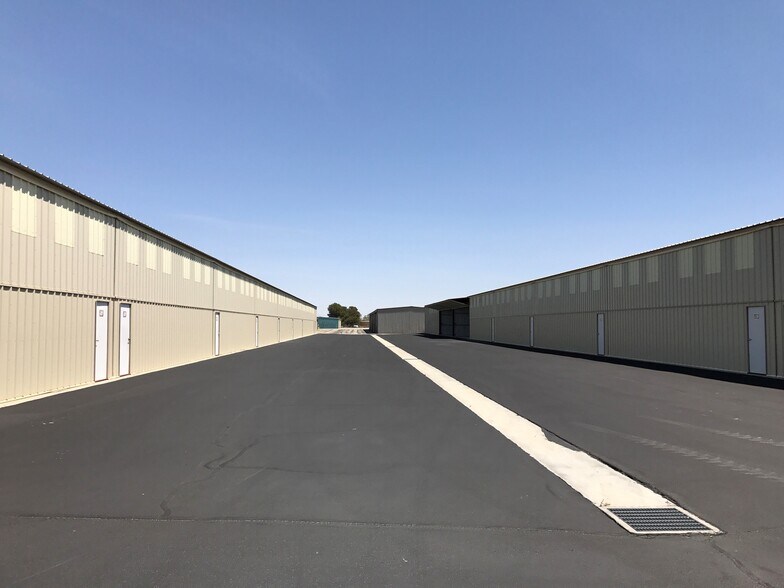 More Photos Of 4725 William J. Barnes Ave, Lancaster Airport For Lease