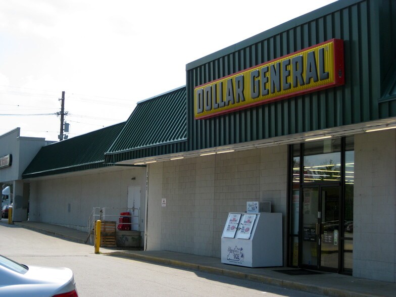 More Photos Of 5007-5047 Preston Hwy, Louisville Storefront For Lease