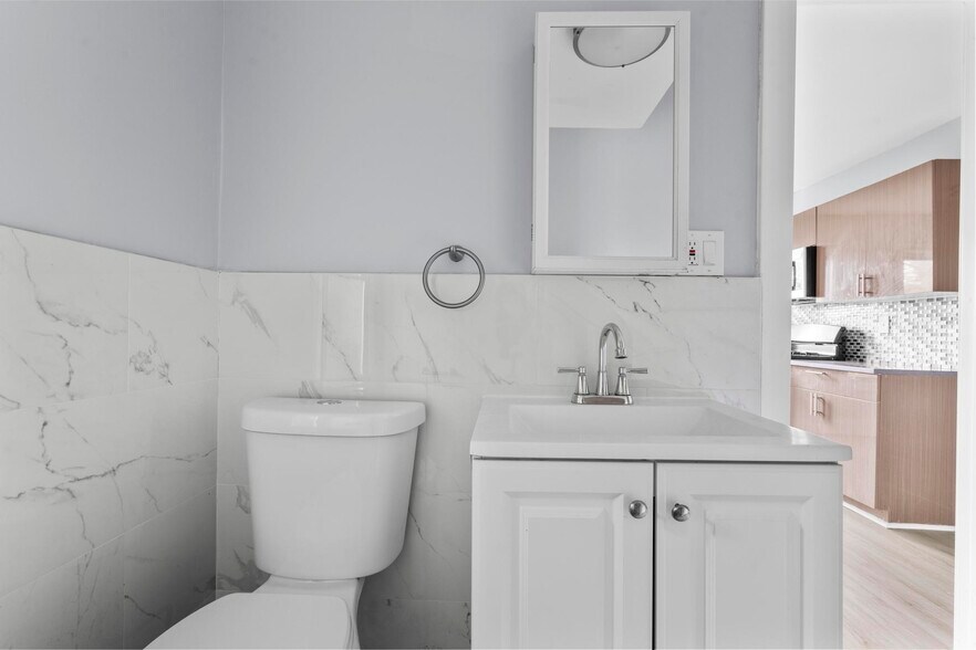 More Photos Of 746 Maple St, Bridgeport Apartments For Sale