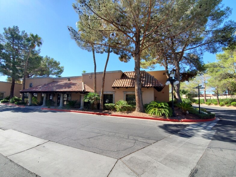 More Photos Of 145 E Reno Ave, Las Vegas Airplane Hangar For Sale
