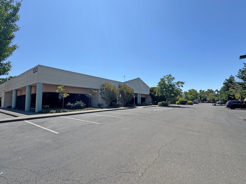More Photos Of 133 Aviation Blvd, Santa Rosa Office For Lease