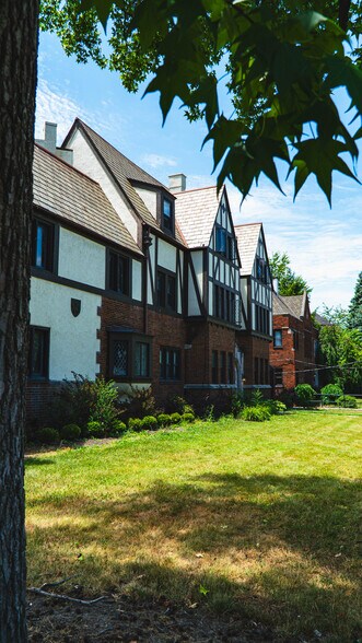 More Photos Of 2910 Ludlow Rd, Cleveland Apartments For Sale