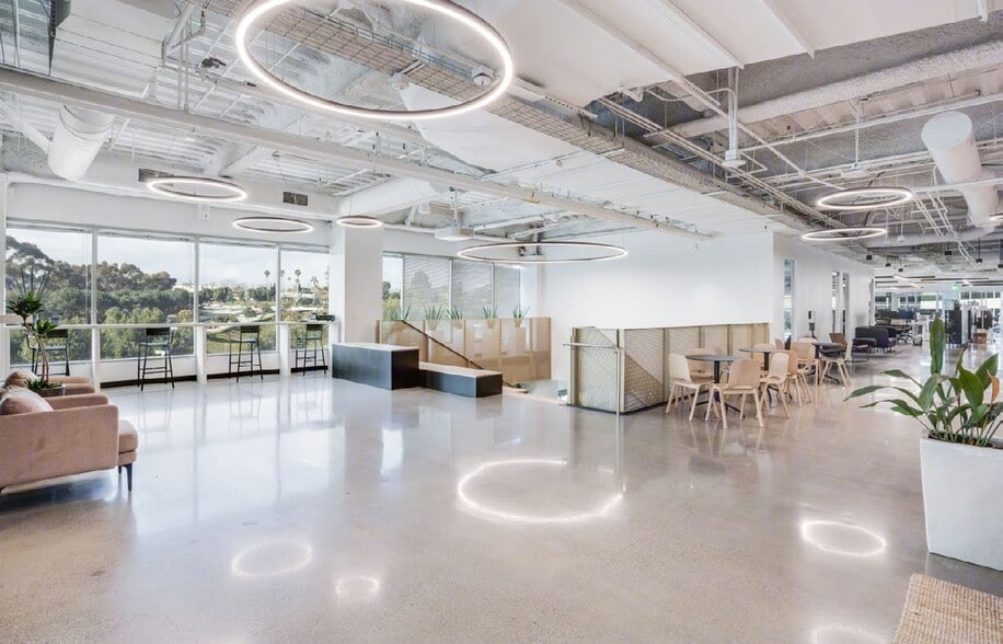 More Photos Of 6060 Center Dr, Los Angeles Office For Lease