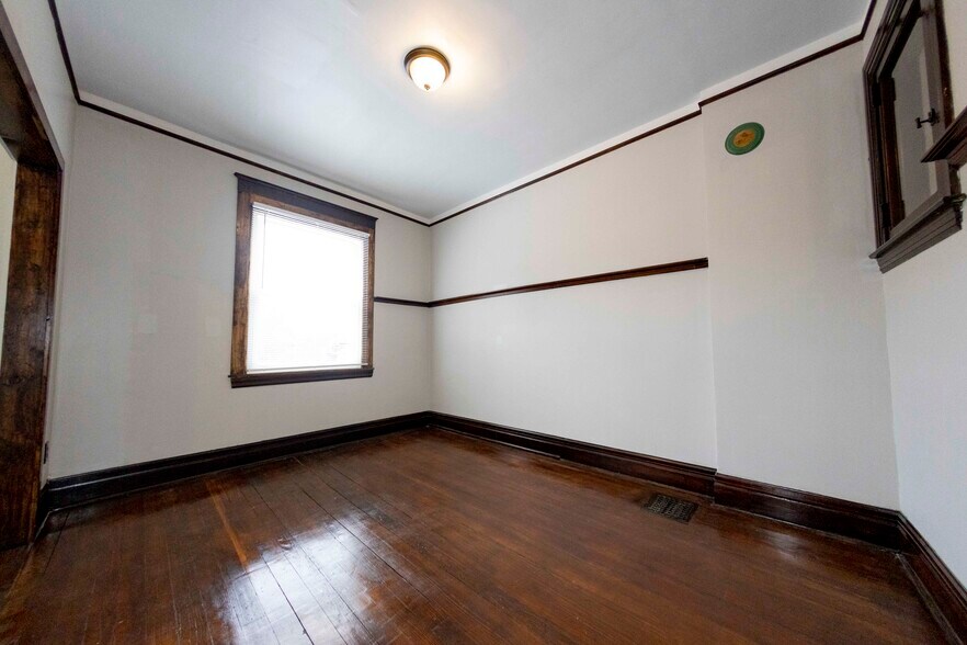 More Photos Of 14536 E Jefferson Ave, Detroit Storefront Retail Residential For Sale