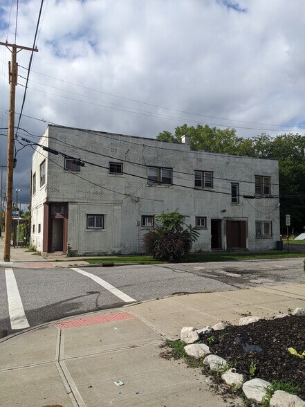 More Photos Of 576 E 152nd St, Cleveland Apartments For Sale