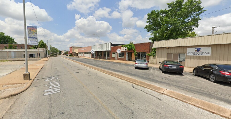 More Photos Of 130 E Main St, Blytheville General Retail For Sale