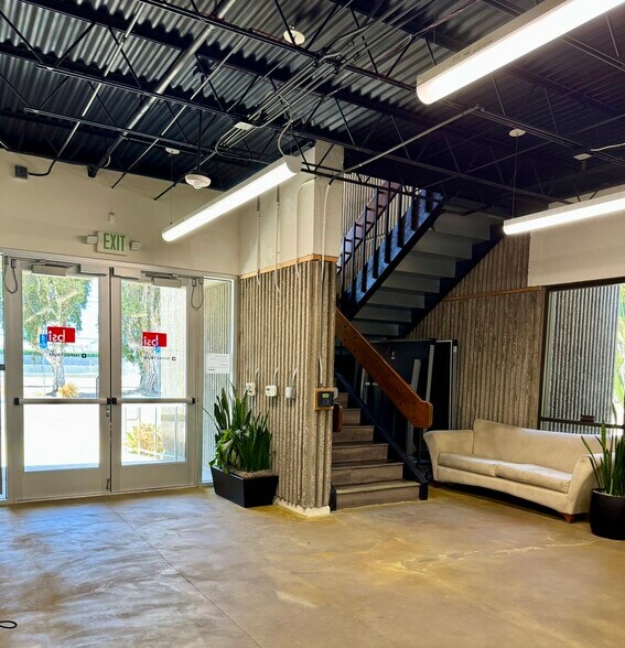 More Photos Of 17550 Gillette Ave, Irvine Manufacturing For Sale