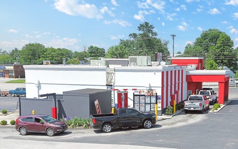 More Photos Of 609 S College St, Harrodsburg Fast Food For Sale