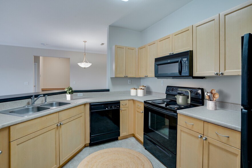 More Photos Of 1200 Greenfield Pl, O'Fallon Apartments For Sale