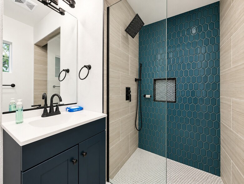 More Photos Of 554 W Verness St, Covina Healthcare For Sale