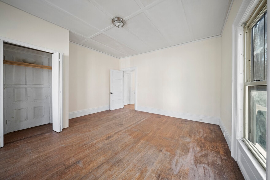 More Photos Of 605 Hall St, Manchester Multifamily For Sale