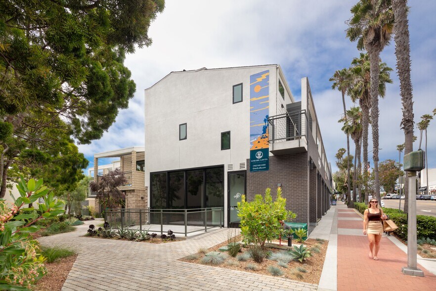 More Photos Of 7606 Girard Ave, La Jolla Apartments For Sale