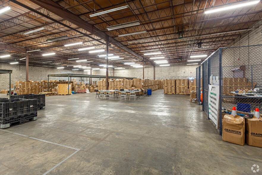 Primary Photo Of 2301 Julia St, New Orleans Warehouse For Lease