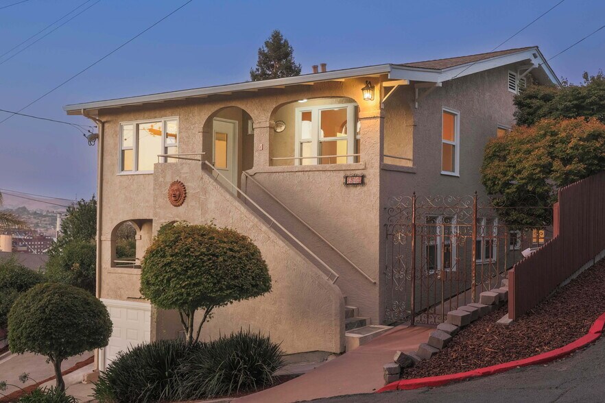 More Photos Of 1135 5th Ave, Crockett Apartments For Sale