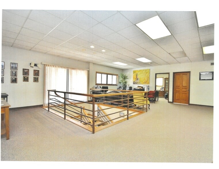 More Photos Of 44 Crugers Station Rd, Croton On Hudson Industrial For Sale