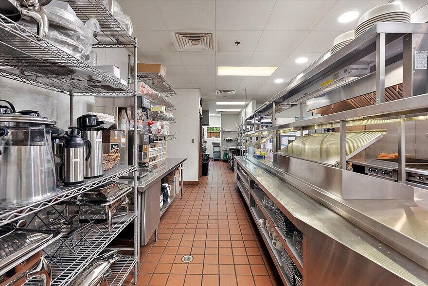 More Photos Of 3943 N Skookum Rd, Luther Hotel For Sale