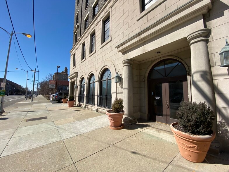 More Photos Of 11 W Monument Ave, Dayton Loft Creative Space For Lease