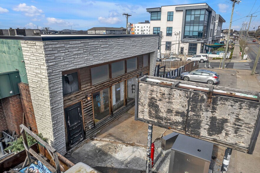 More Photos Of 823 Woodland St, Nashville Freestanding For Lease