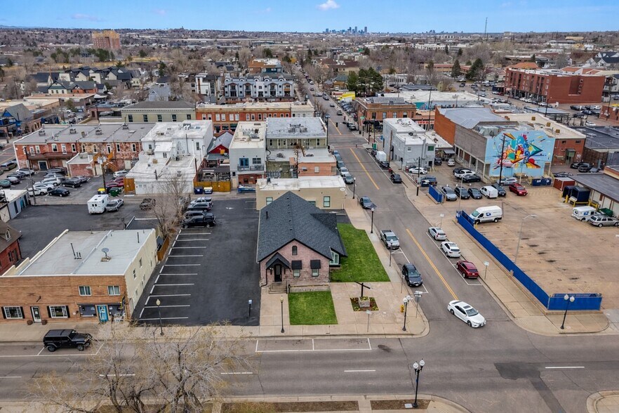 More Photos Of 2505 W Alamo Ave, Littleton Freestanding For Lease