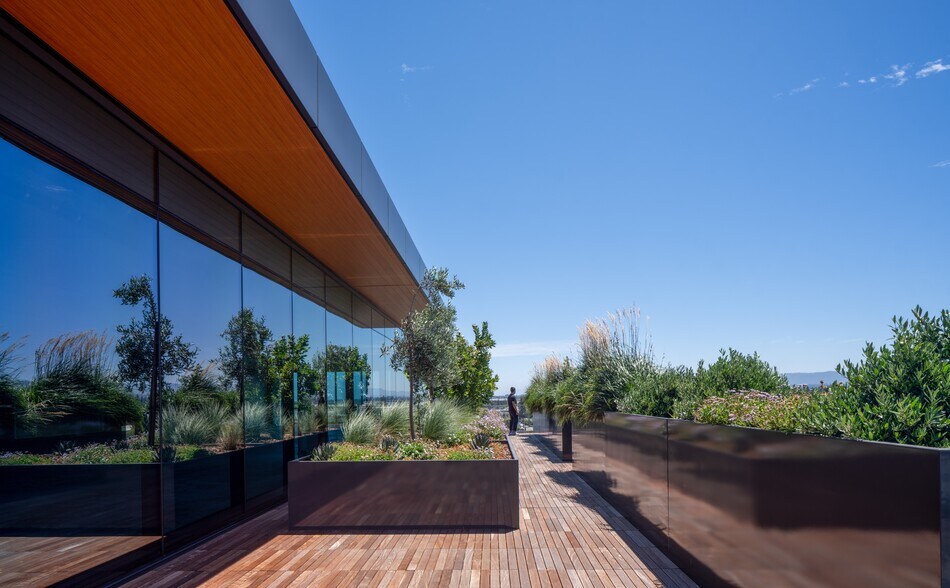 More Photos Of 405 Industrial Rd, San Carlos Research And Development For Lease