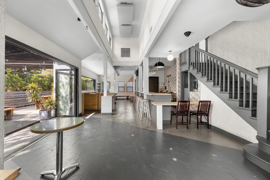 More Photos Of 751 N Virgil Ave, Los Angeles Restaurant For Lease