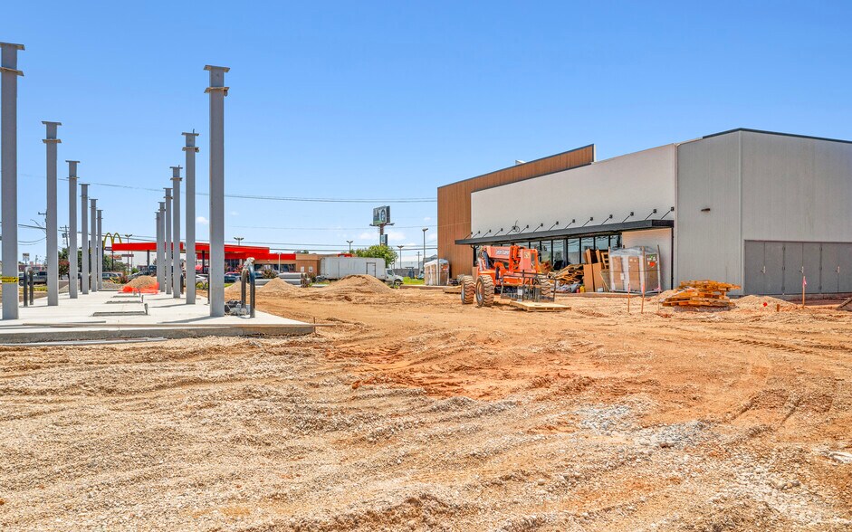 More Photos Of 4500 W Reno Ave, Oklahoma City Convenience Store For Sale