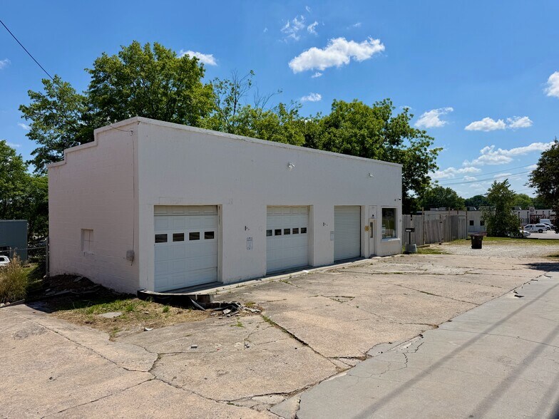More Photos Of 12471 Veterans Memorial Hwy, Douglasville Specialty For Lease