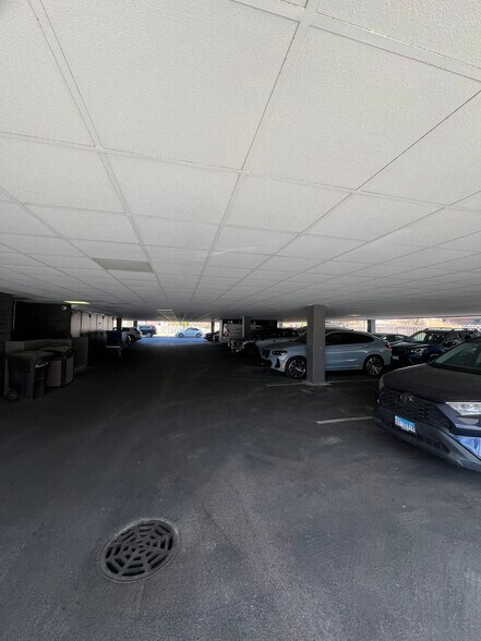 More Photos Of 444 Skokie Blvd, Wilmette Medical For Lease