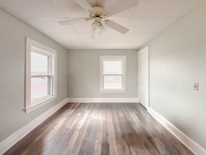 More Photos Of 1367 W Ridge Rd, Rochester Office For Sale