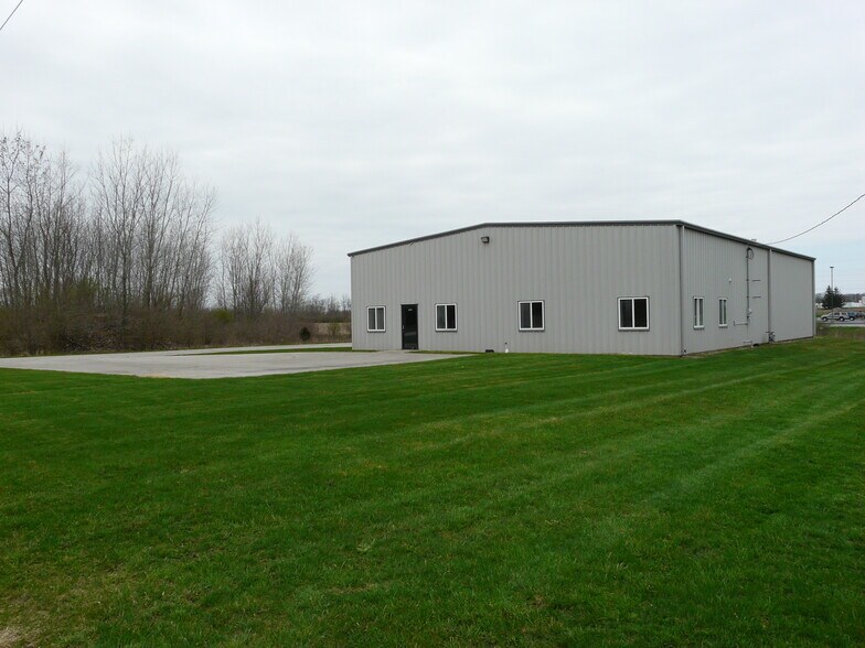 More Photos Of 1200 NW N St, Richmond Warehouse For Lease