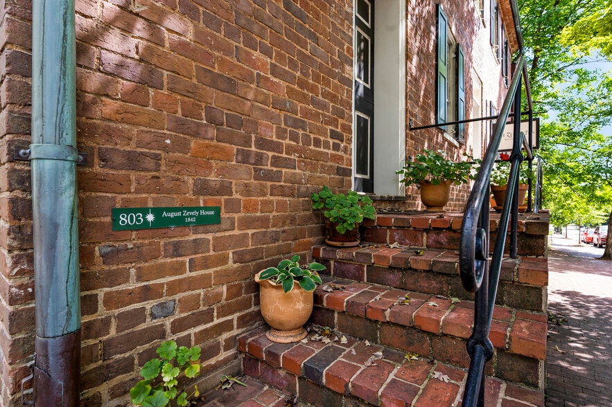 More Photos Of 803 S Main St, Winston-Salem Hospitality For Sale