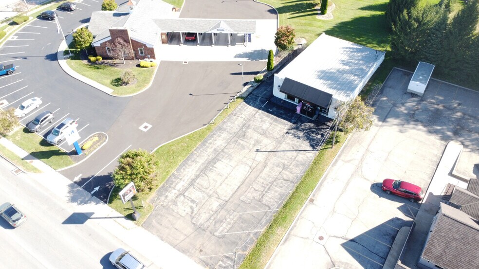 More Photos Of 25 S Lexington Springmill Rd, Mansfield Freestanding For Sale
