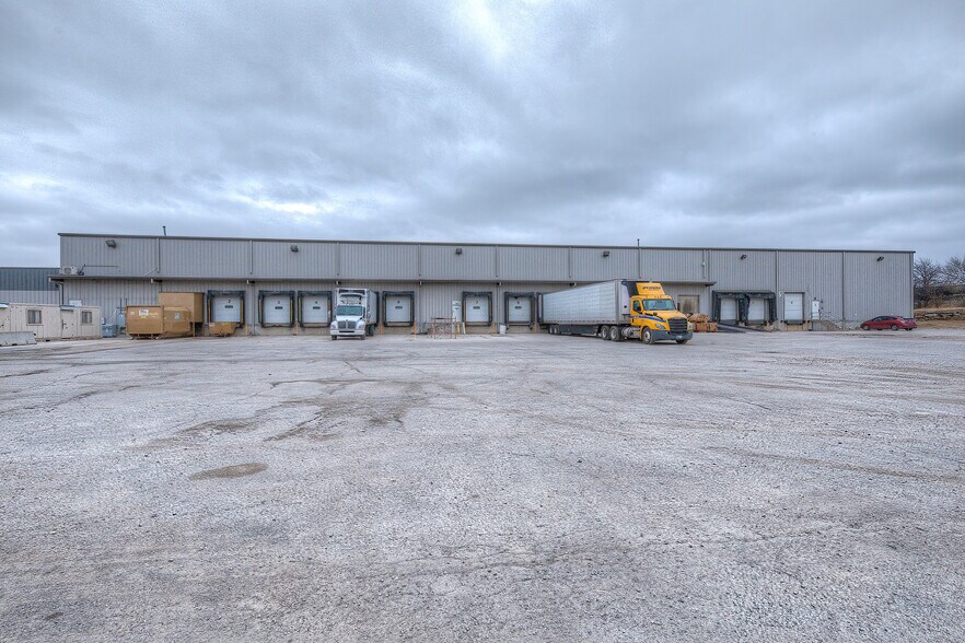More Photos Of 1691 N 161st East Ave, Tulsa Distribution For Lease