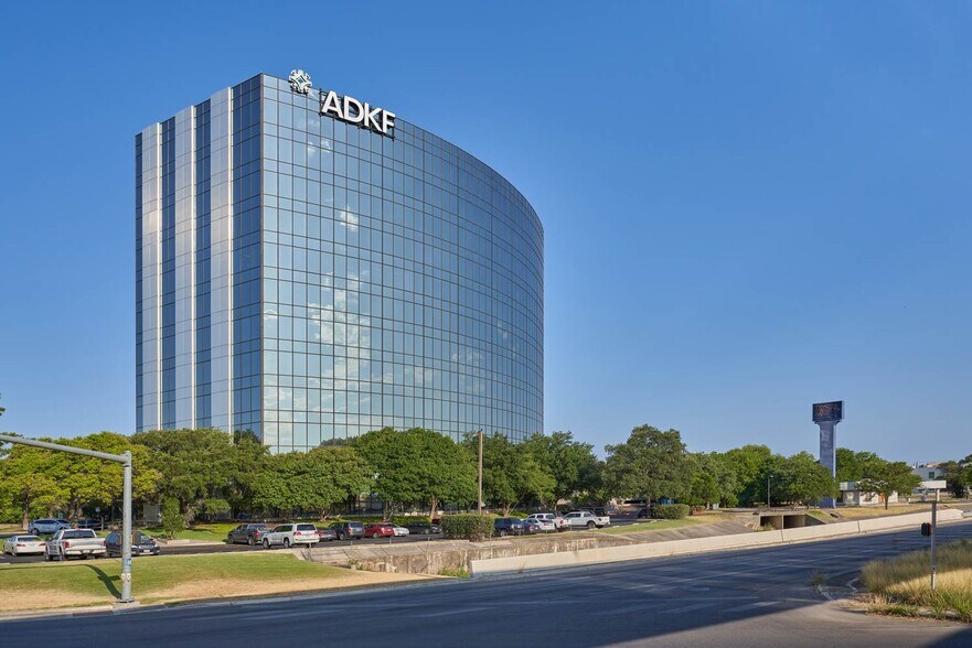 More Photos Of 9601 McAllister Fwy, San Antonio Office For Lease
