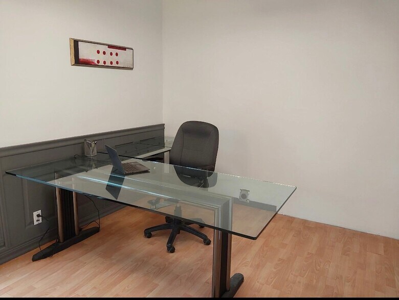 More Photos Of 180 Rue De L'anse S, Beaumont Light Distribution For Sale