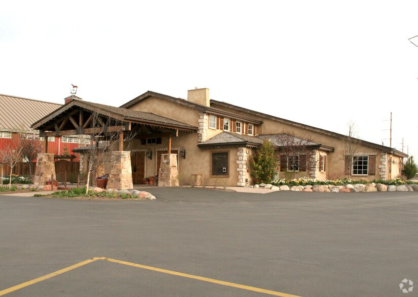 More Photos Of 1100 W 7800 S, West Jordan Service Station For Lease