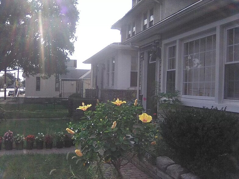 More Photos Of 2038 Grant Ave, Philadelphia Specialty For Sale