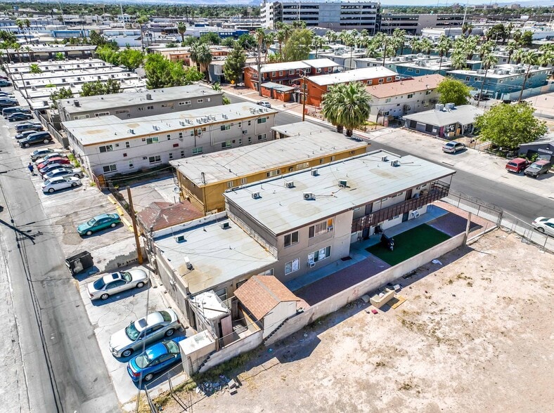 More Photos Of 239 W Cleveland Ave, Las Vegas Apartments For Sale