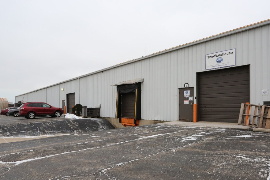 More Photos Of 4611 Green Bay Rd, Kenosha Manufacturing For Lease