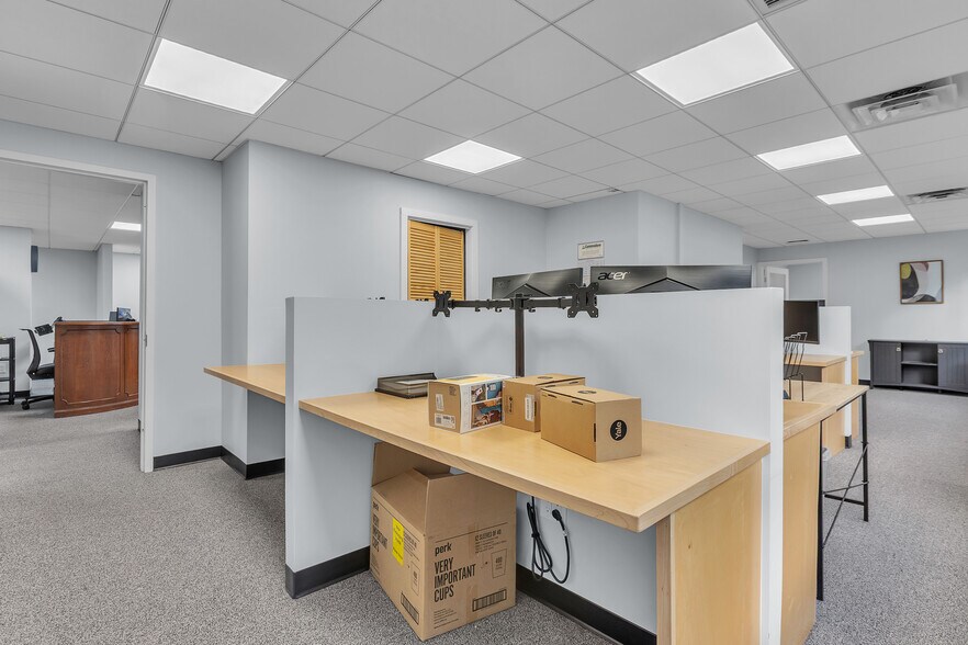 More Photos Of 1 Stone Pl, Bronxville Office For Lease