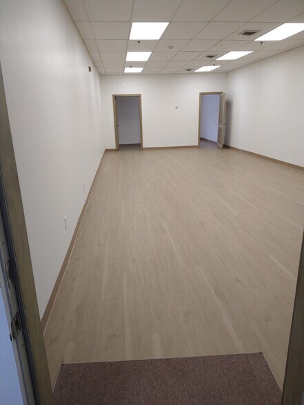 More Photos Of 140 Point Judith Rd, Narragansett Storefront Retail Office For Sale