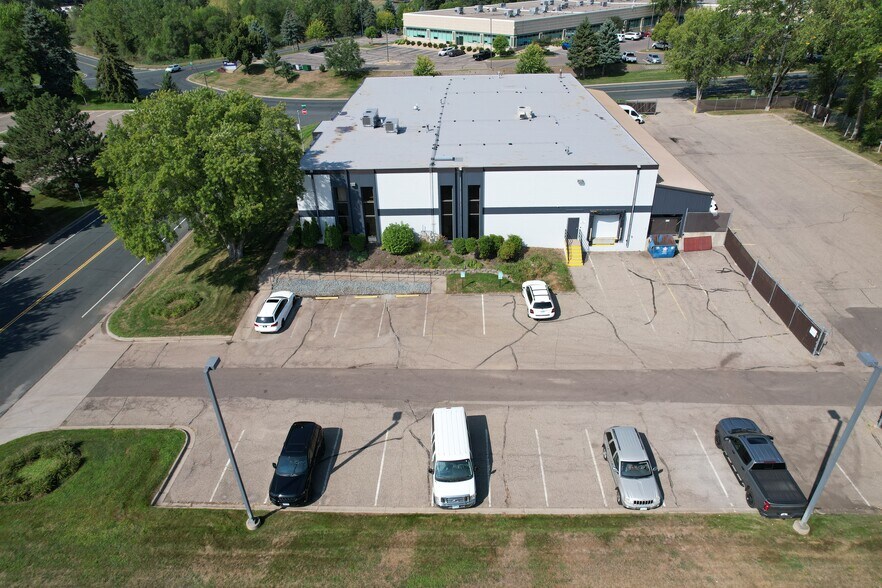 More Photos Of 1299 Eagan Industrial Rd, Eagan Warehouse For Sale